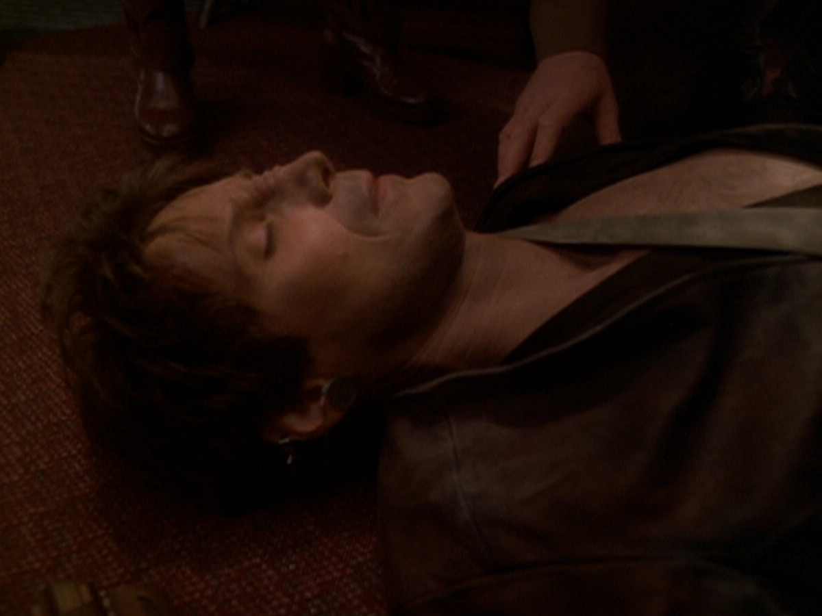 extant_StarTrek_DS9_6x08-Resurrection_00594.jpg
