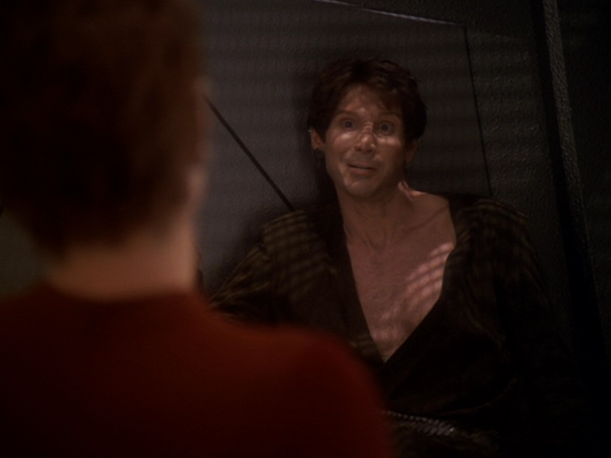 extant_StarTrek_DS9_6x08-Resurrection_00629.jpg