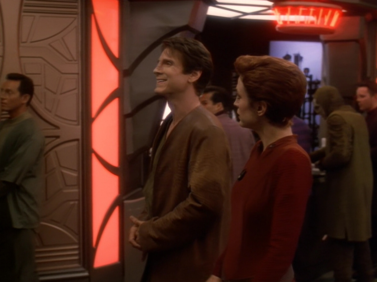 extant_StarTrek_DS9_6x08-Resurrection_01149.jpg