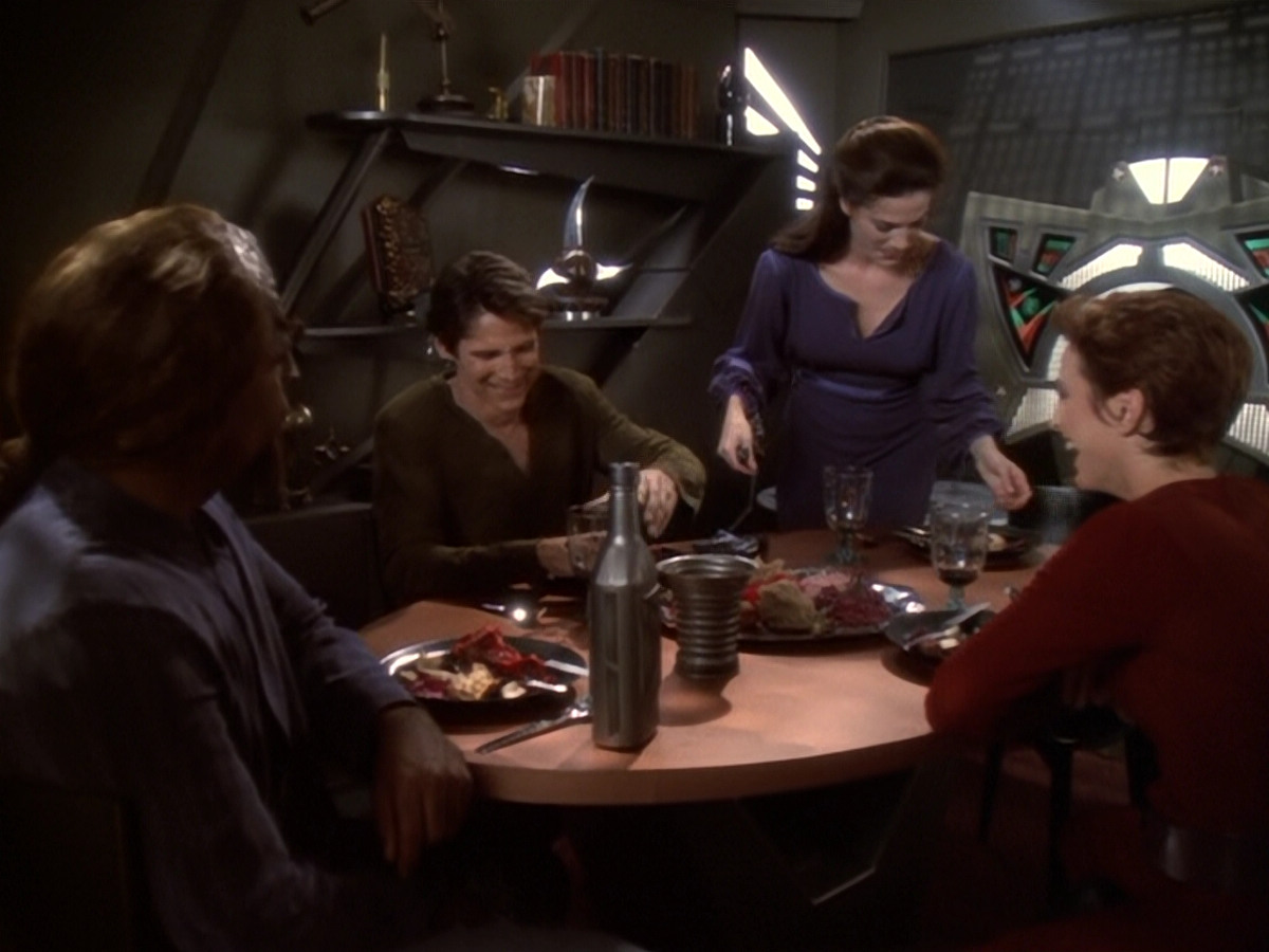 extant_StarTrek_DS9_6x08-Resurrection_01224.jpg