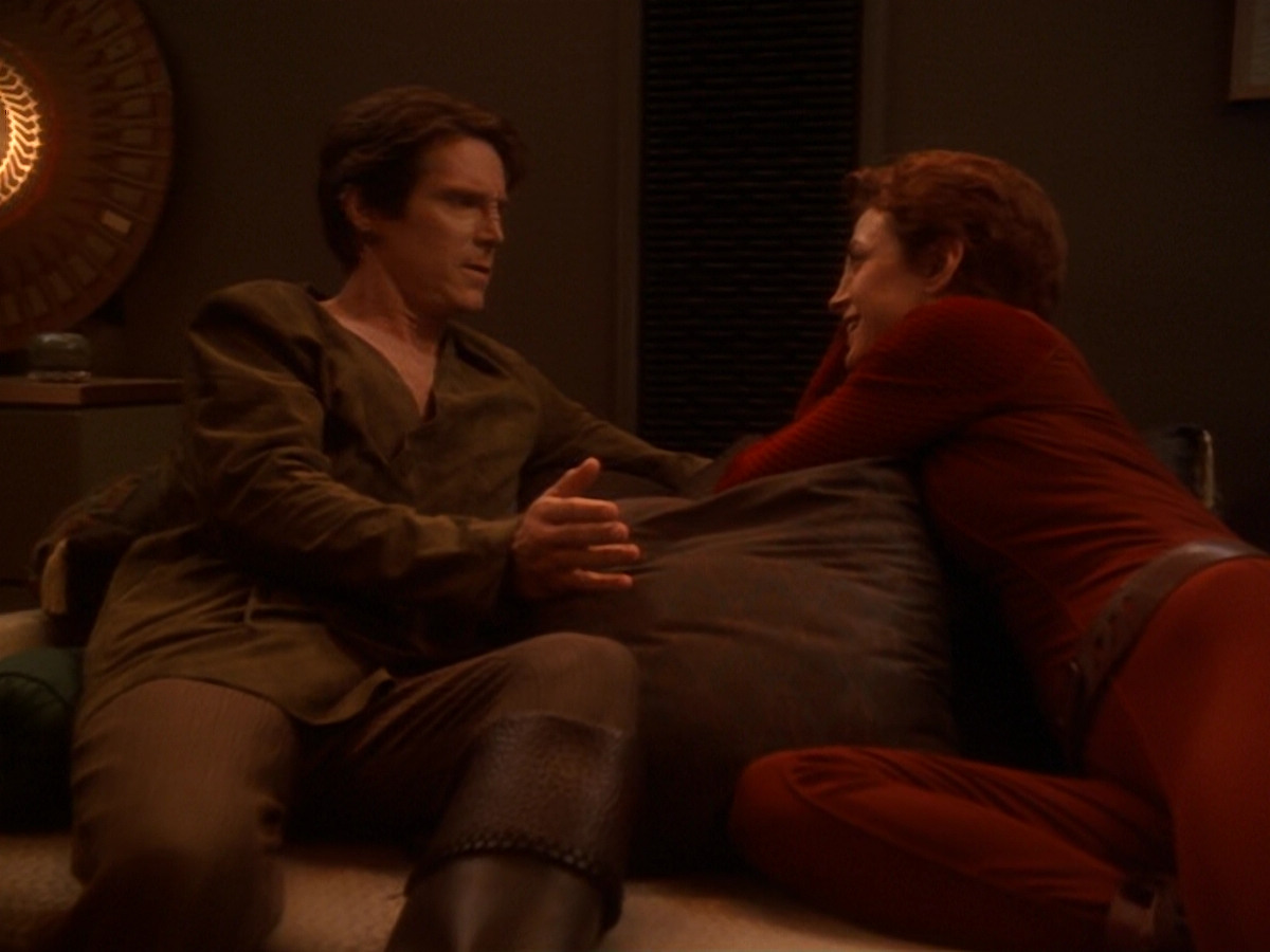 extant_StarTrek_DS9_6x08-Resurrection_01410.jpg