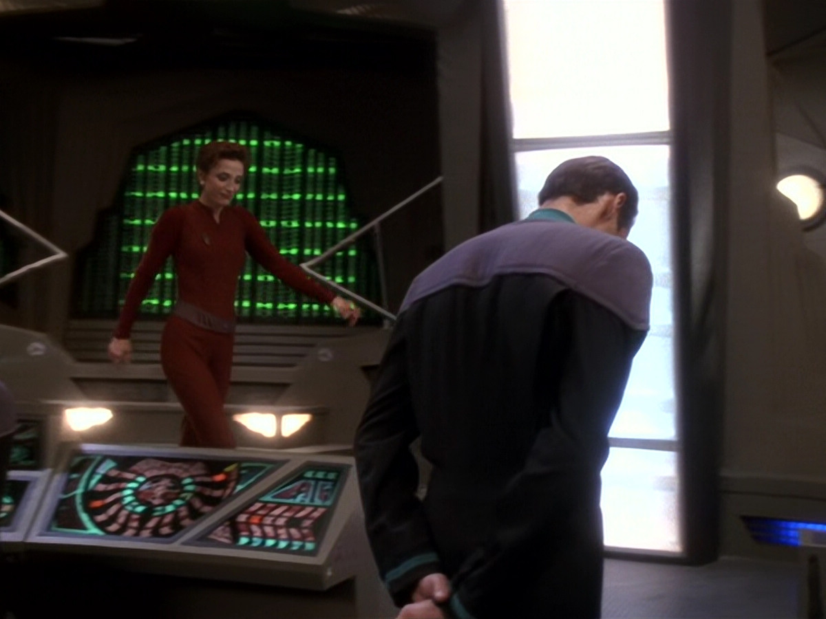 extant_StarTrek_DS9_6x08-Resurrection_01842.jpg