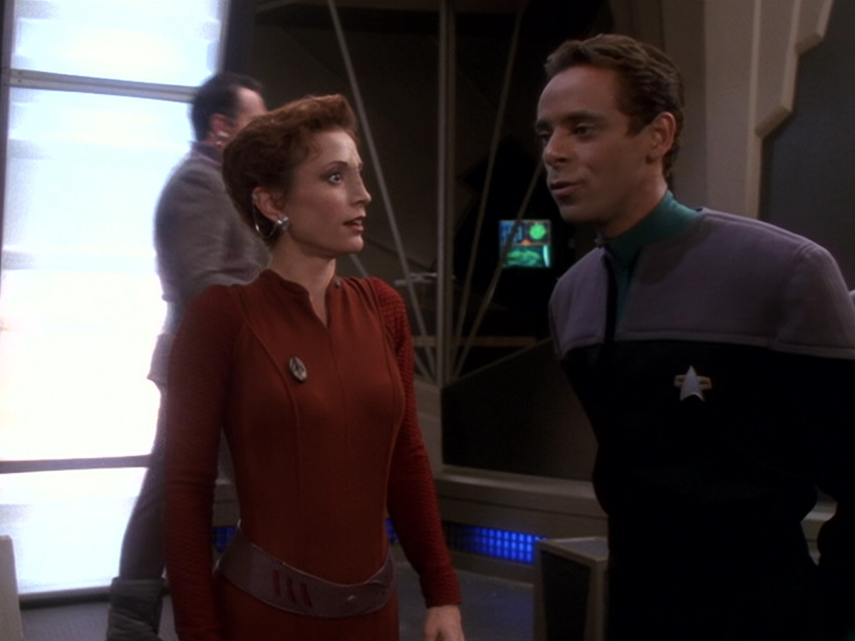 extant_StarTrek_DS9_6x08-Resurrection_01851.jpg