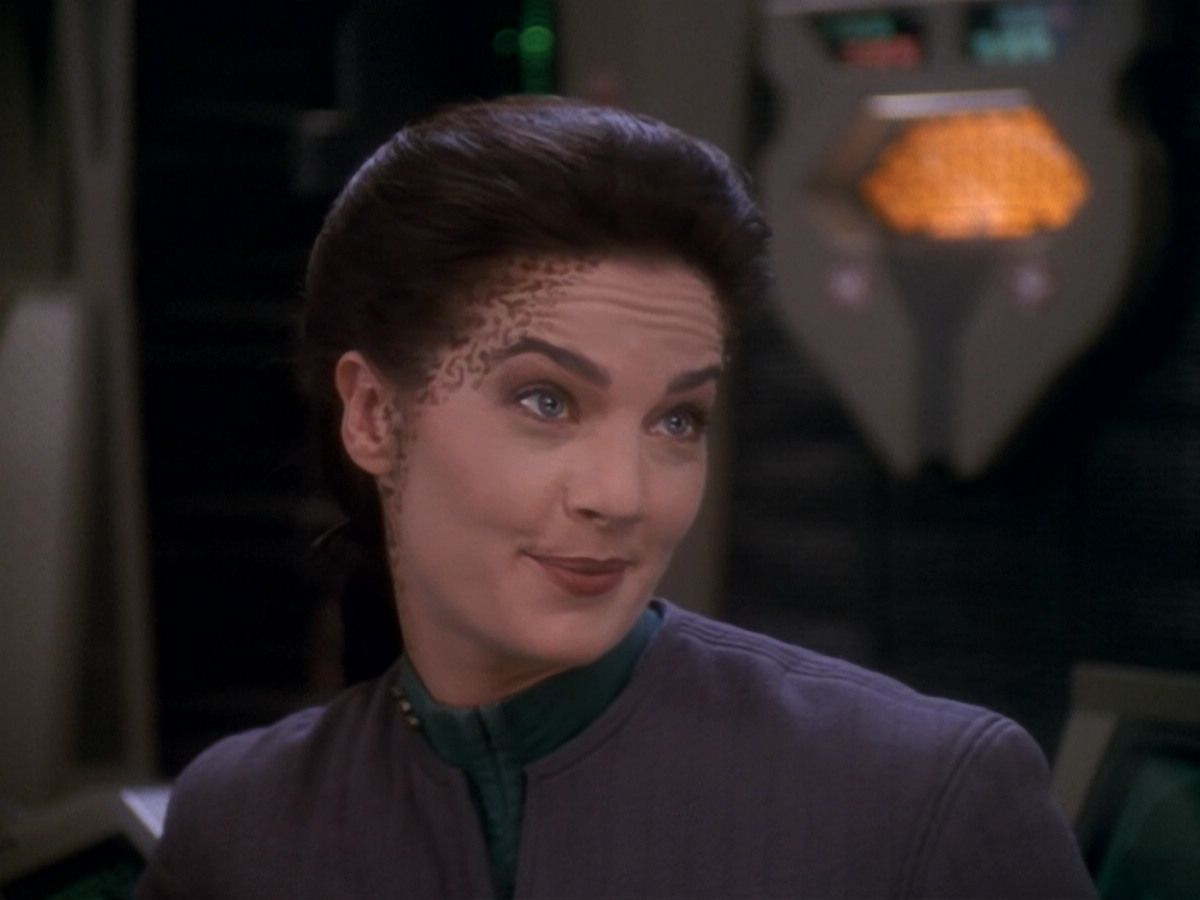 extant_StarTrek_DS9_6x08-Resurrection_01857.jpg