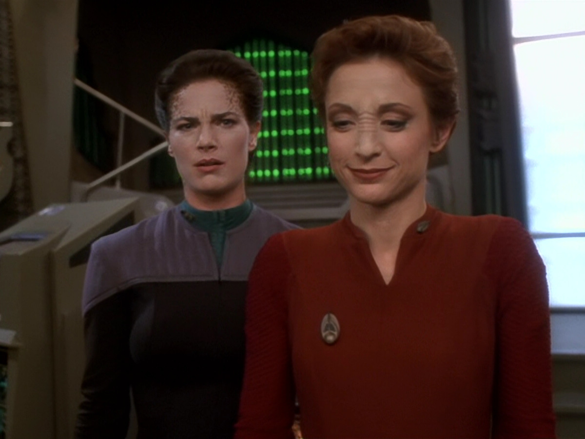 extant_StarTrek_DS9_6x08-Resurrection_01912.jpg