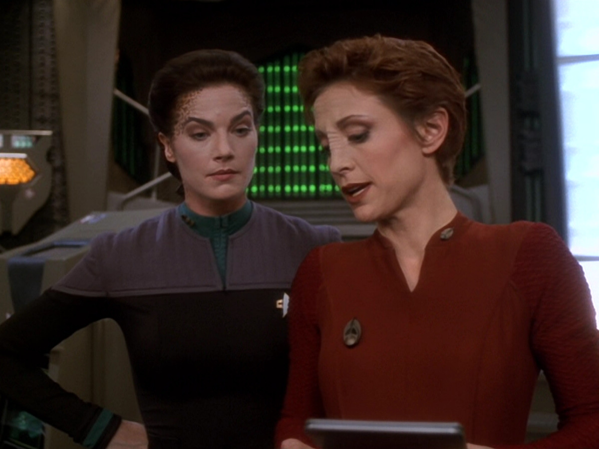 extant_StarTrek_DS9_6x08-Resurrection_01926.jpg