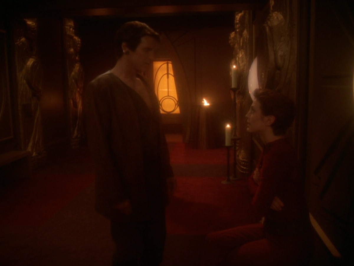 extant_StarTrek_DS9_6x08-Resurrection_01978.jpg