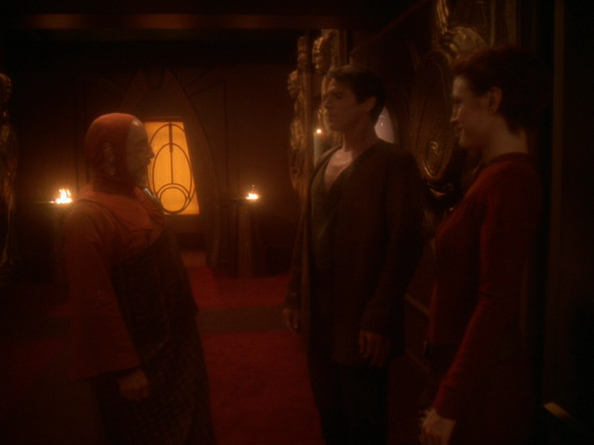 extant_StarTrek_DS9_6x08-Resurrection_01995.jpg