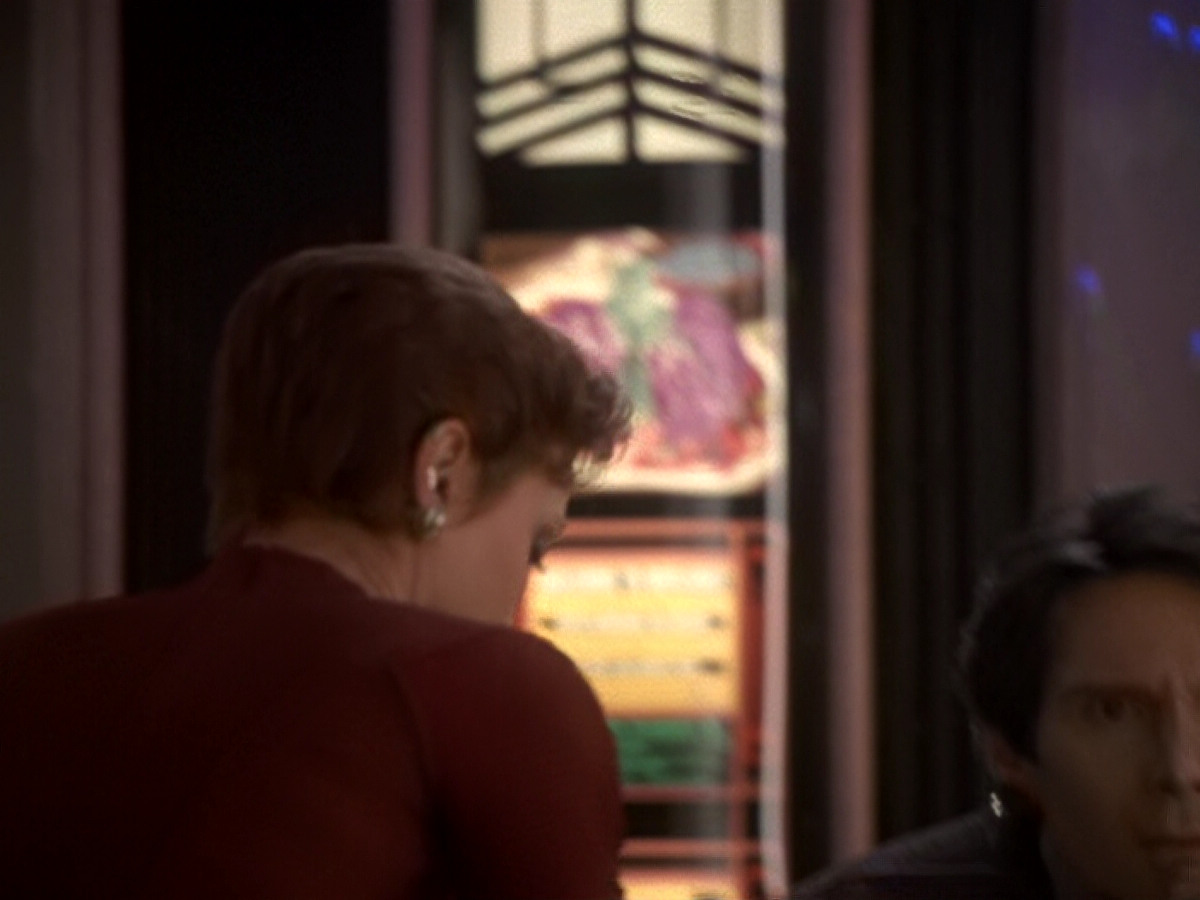 extant_StarTrek_DS9_6x08-Resurrection_02077.jpg