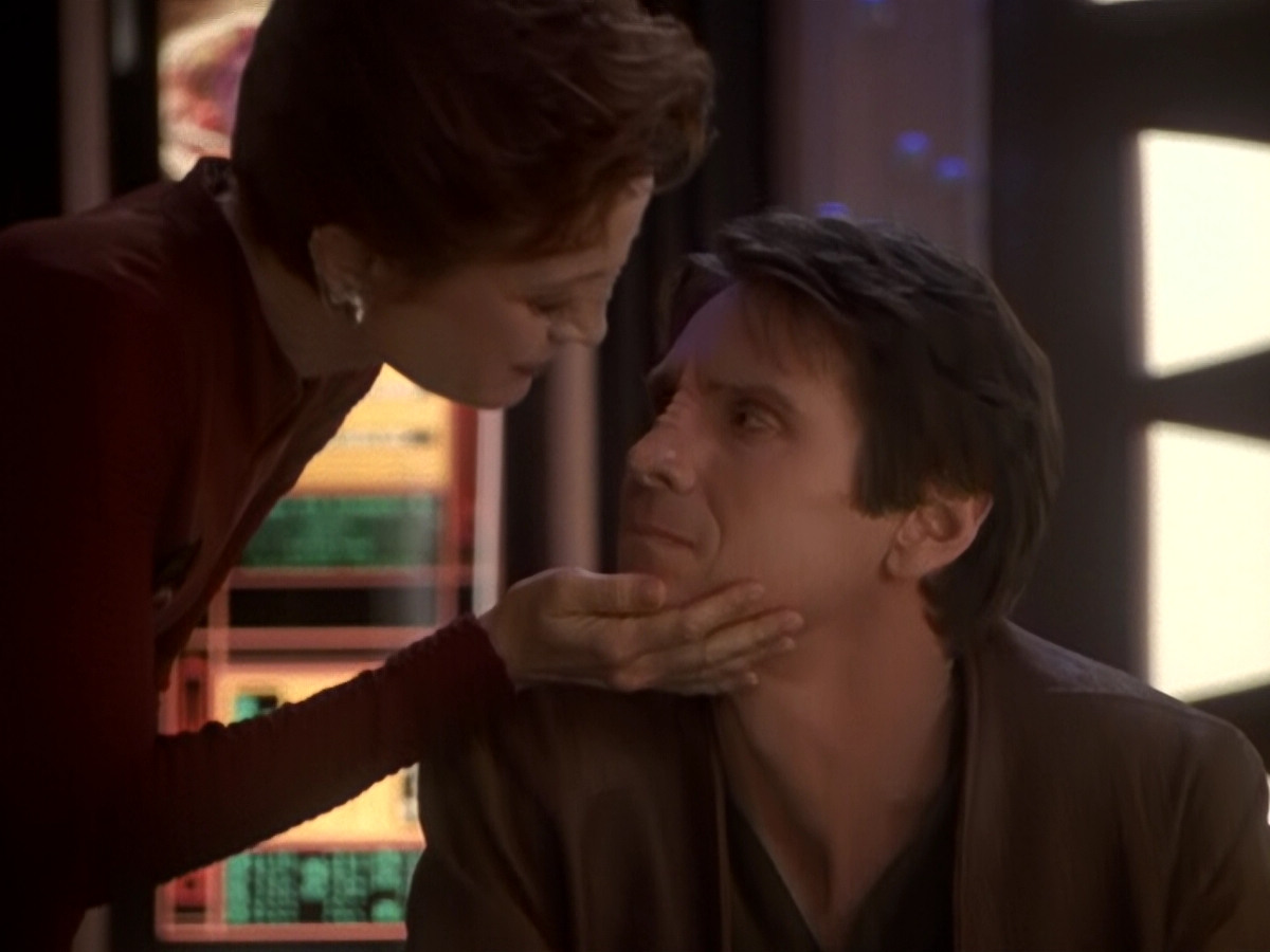 extant_StarTrek_DS9_6x08-Resurrection_02234.jpg