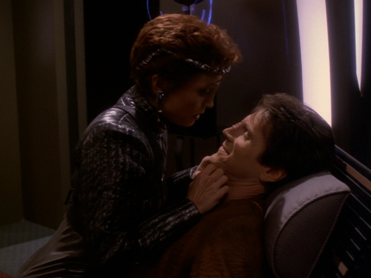 extant_StarTrek_DS9_6x08-Resurrection_02306.jpg