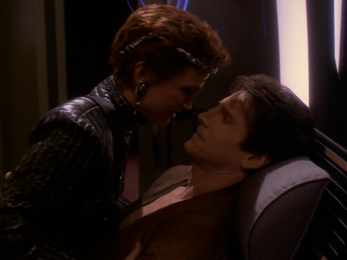 extant_StarTrek_DS9_6x08-Resurrection_02332.jpg