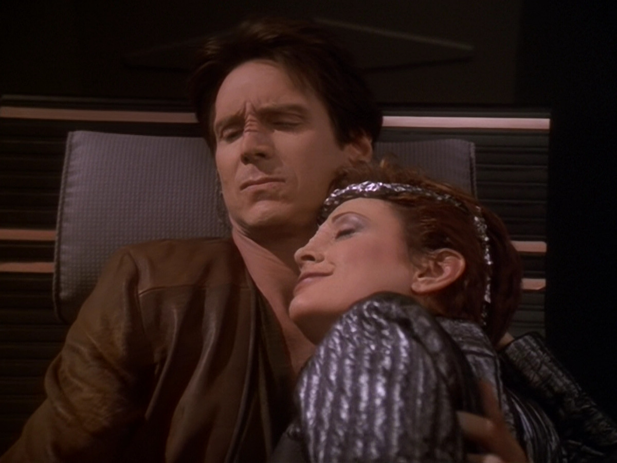 extant_StarTrek_DS9_6x08-Resurrection_02354.jpg