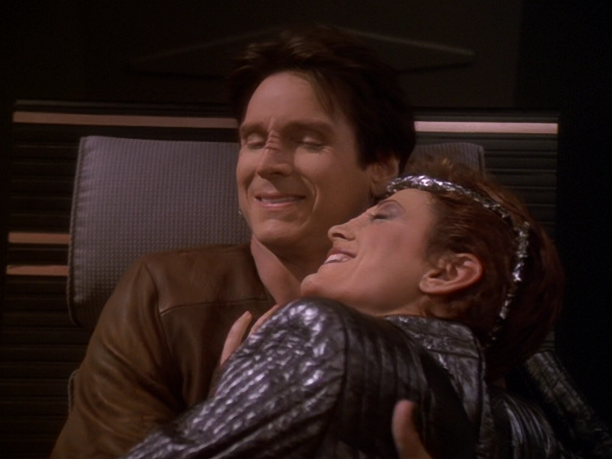 extant_StarTrek_DS9_6x08-Resurrection_02363.jpg