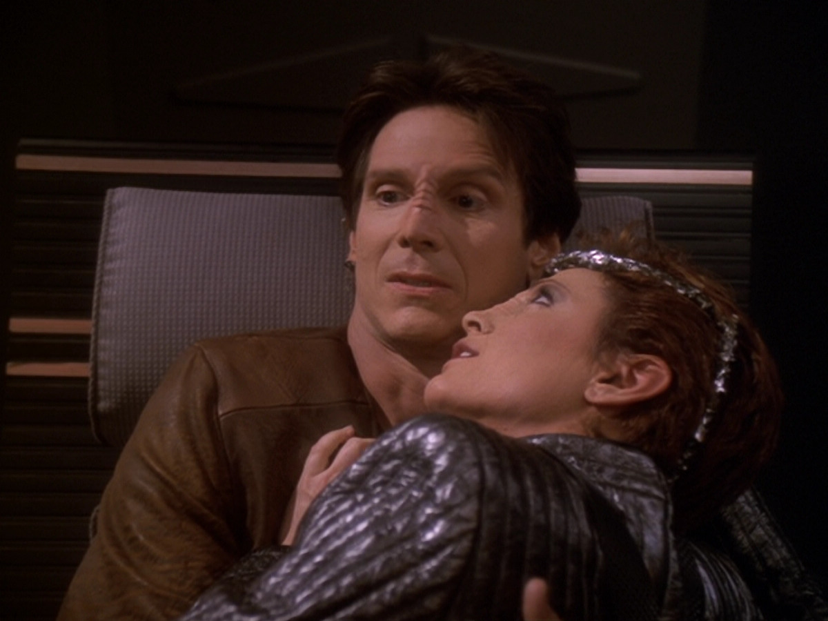 extant_StarTrek_DS9_6x08-Resurrection_02373.jpg