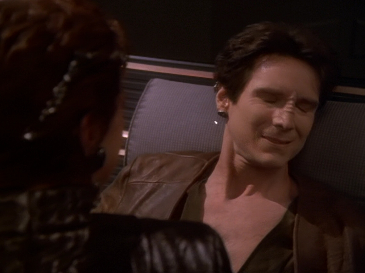 extant_StarTrek_DS9_6x08-Resurrection_02401.jpg