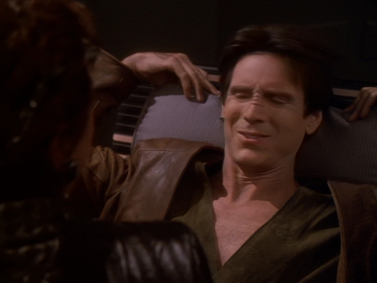 extant_StarTrek_DS9_6x08-Resurrection_02403.jpg