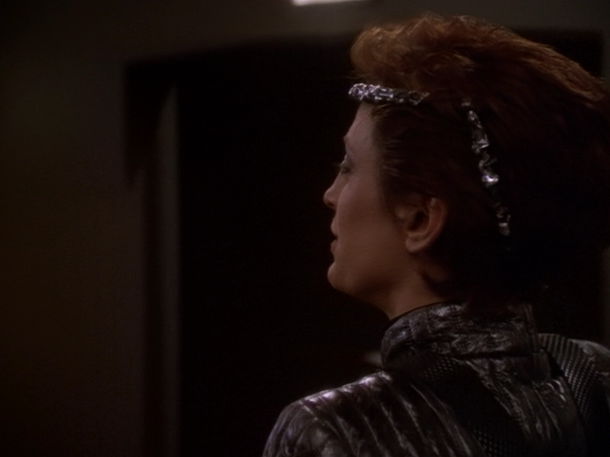 extant_StarTrek_DS9_6x08-Resurrection_02407.jpg