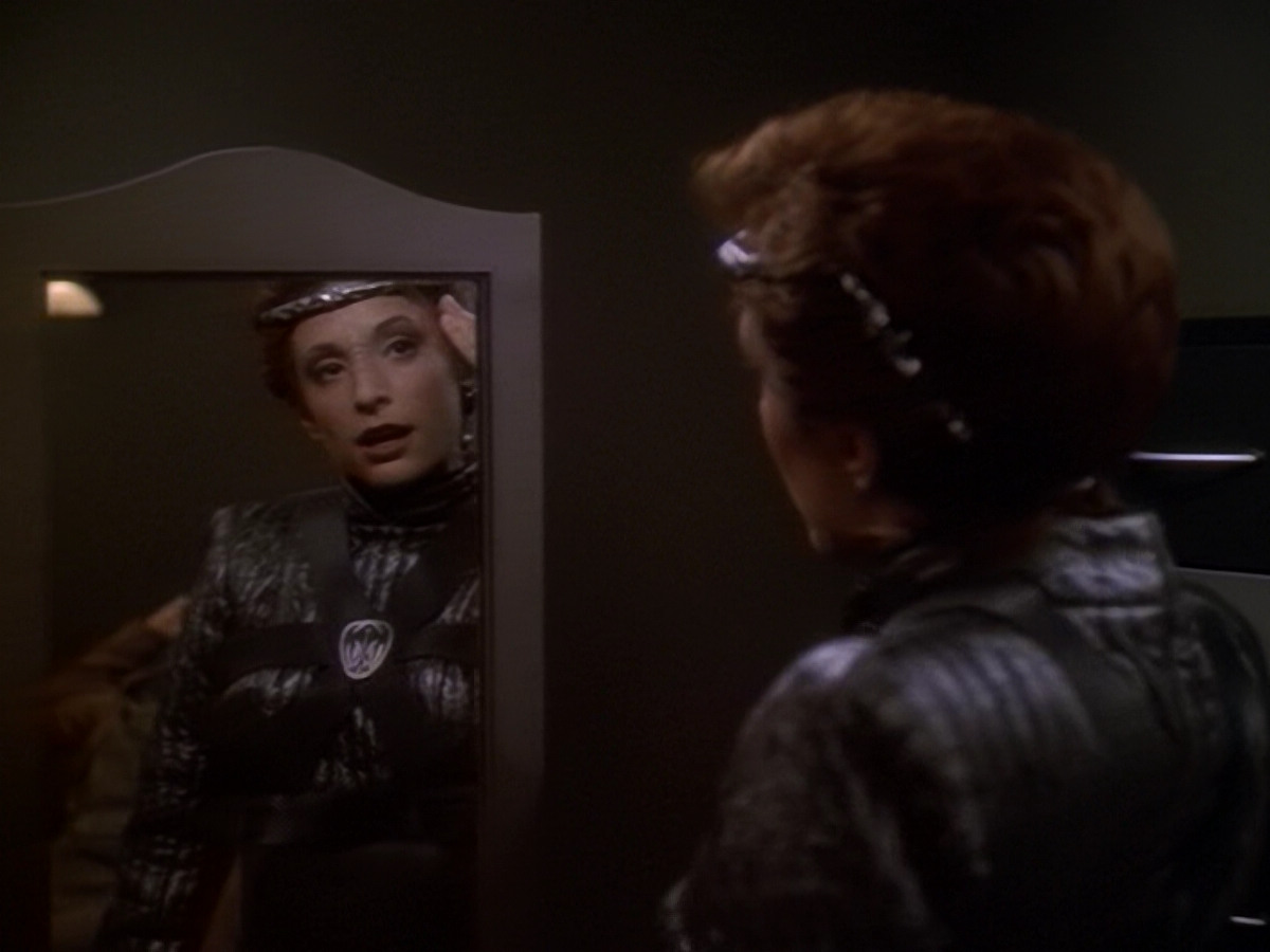 extant_StarTrek_DS9_6x08-Resurrection_02413.jpg