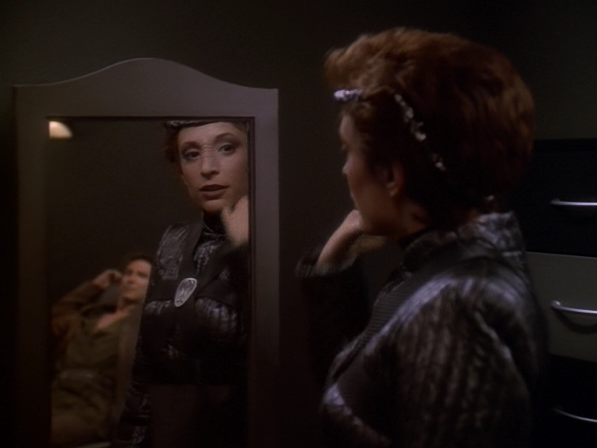 extant_StarTrek_DS9_6x08-Resurrection_02414.jpg