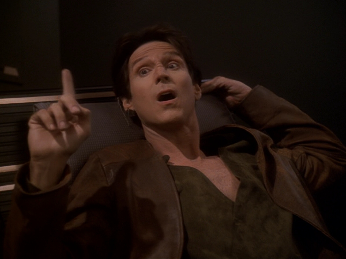 extant_StarTrek_DS9_6x08-Resurrection_02424.jpg