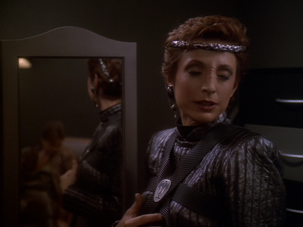 extant_StarTrek_DS9_6x08-Resurrection_02426.jpg