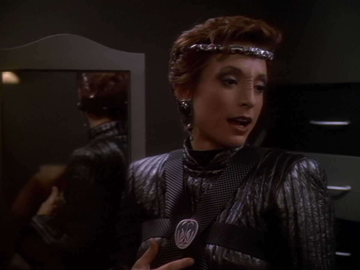 extant_StarTrek_DS9_6x08-Resurrection_02427.jpg