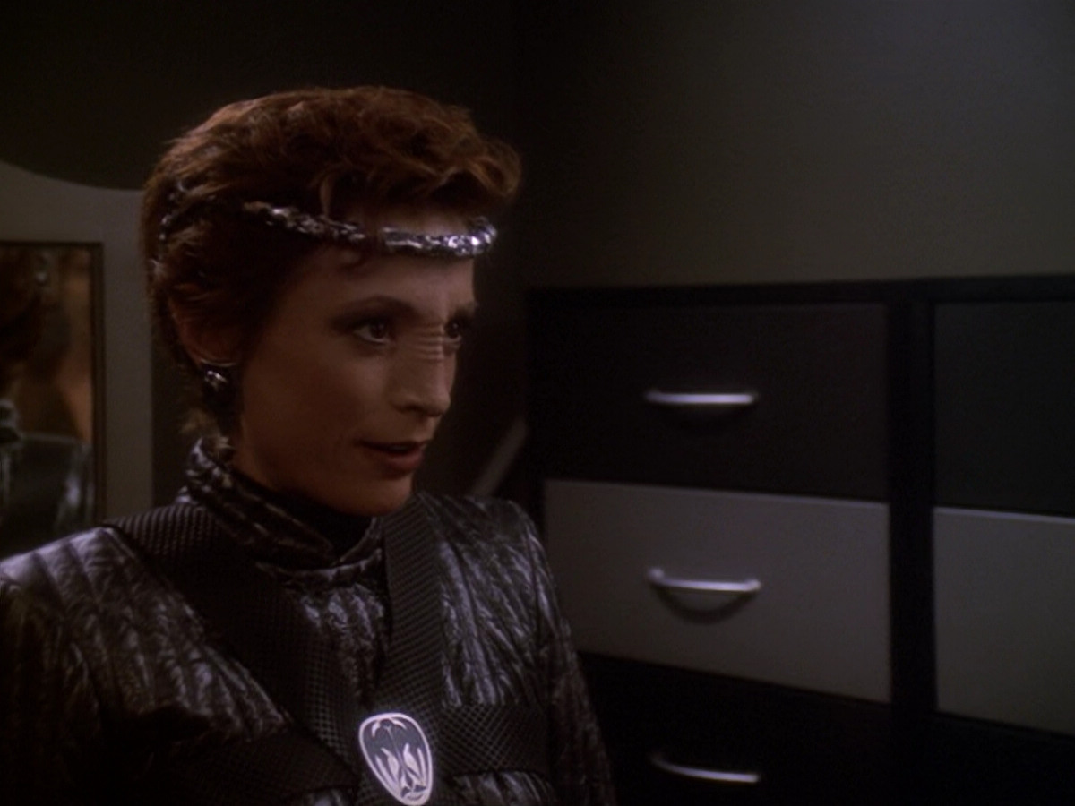 extant_StarTrek_DS9_6x08-Resurrection_02432.jpg