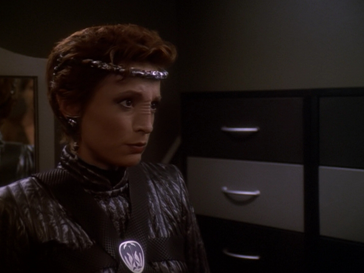 extant_StarTrek_DS9_6x08-Resurrection_02435.jpg
