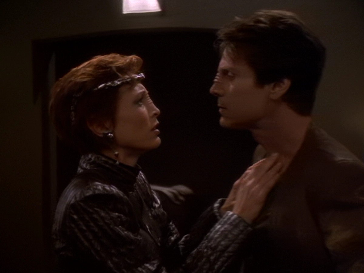 extant_StarTrek_DS9_6x08-Resurrection_02441.jpg