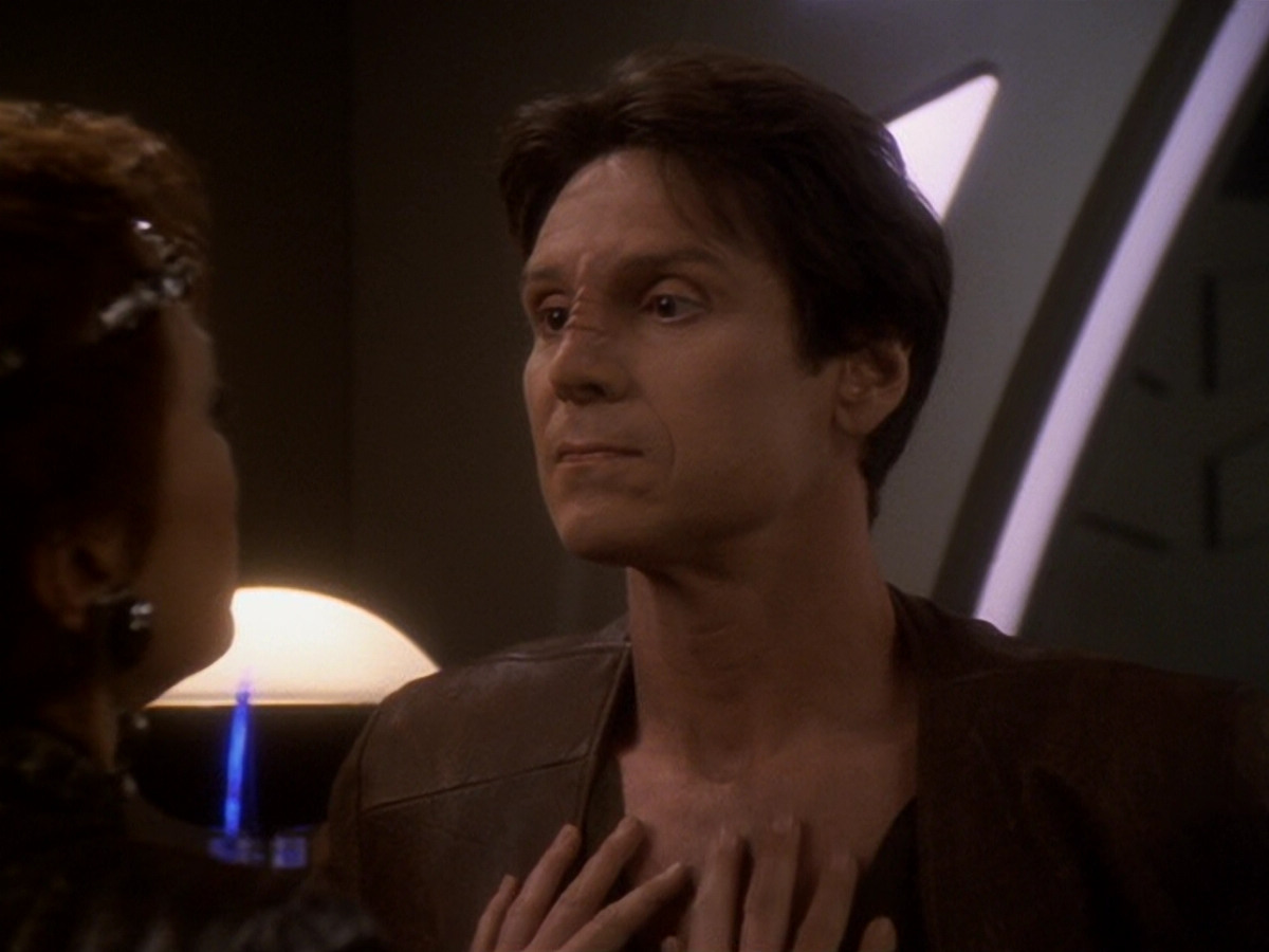 extant_StarTrek_DS9_6x08-Resurrection_02442.jpg