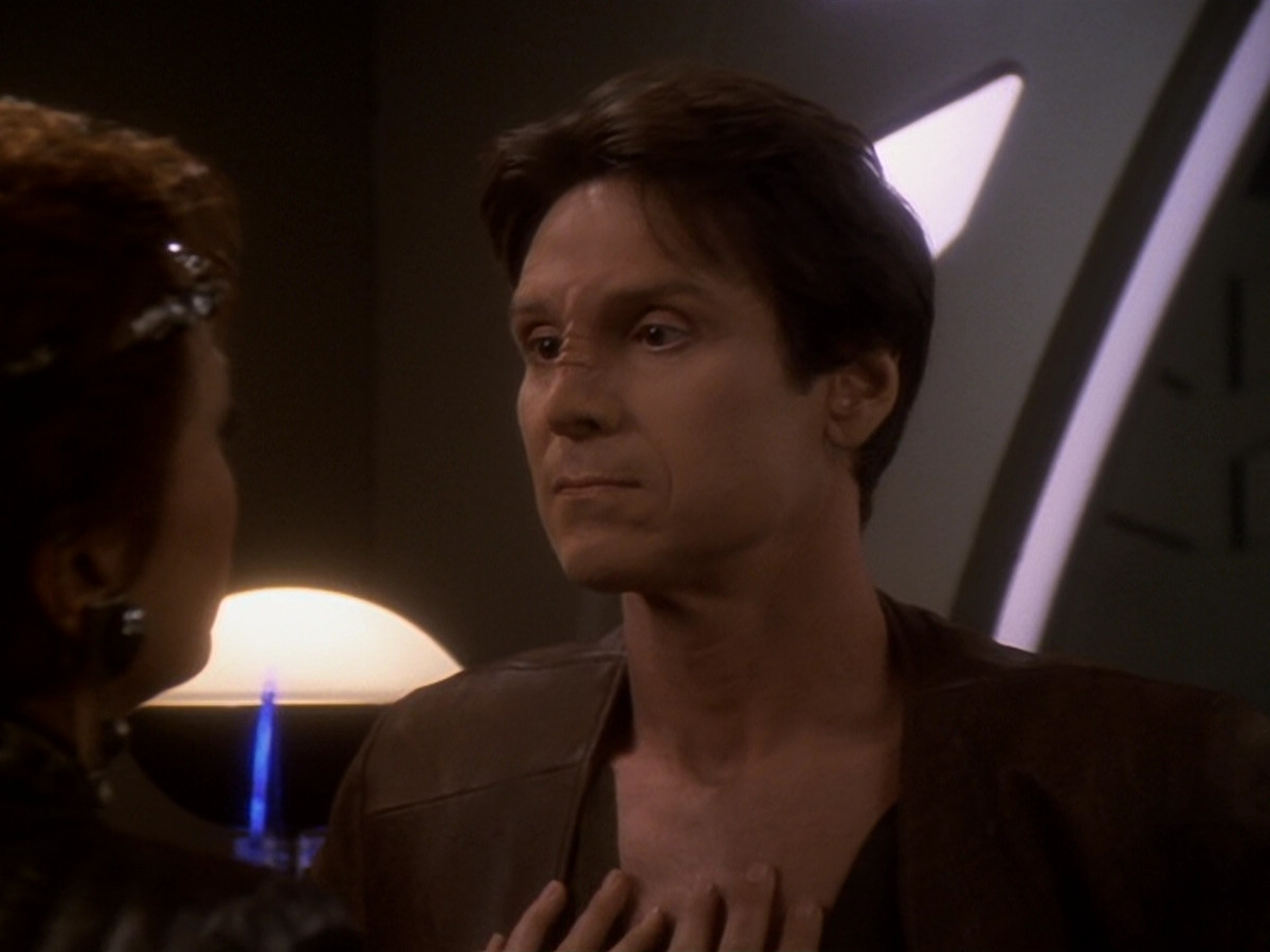 extant_StarTrek_DS9_6x08-Resurrection_02443.jpg