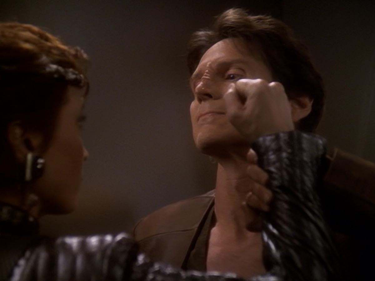 extant_StarTrek_DS9_6x08-Resurrection_02456.jpg