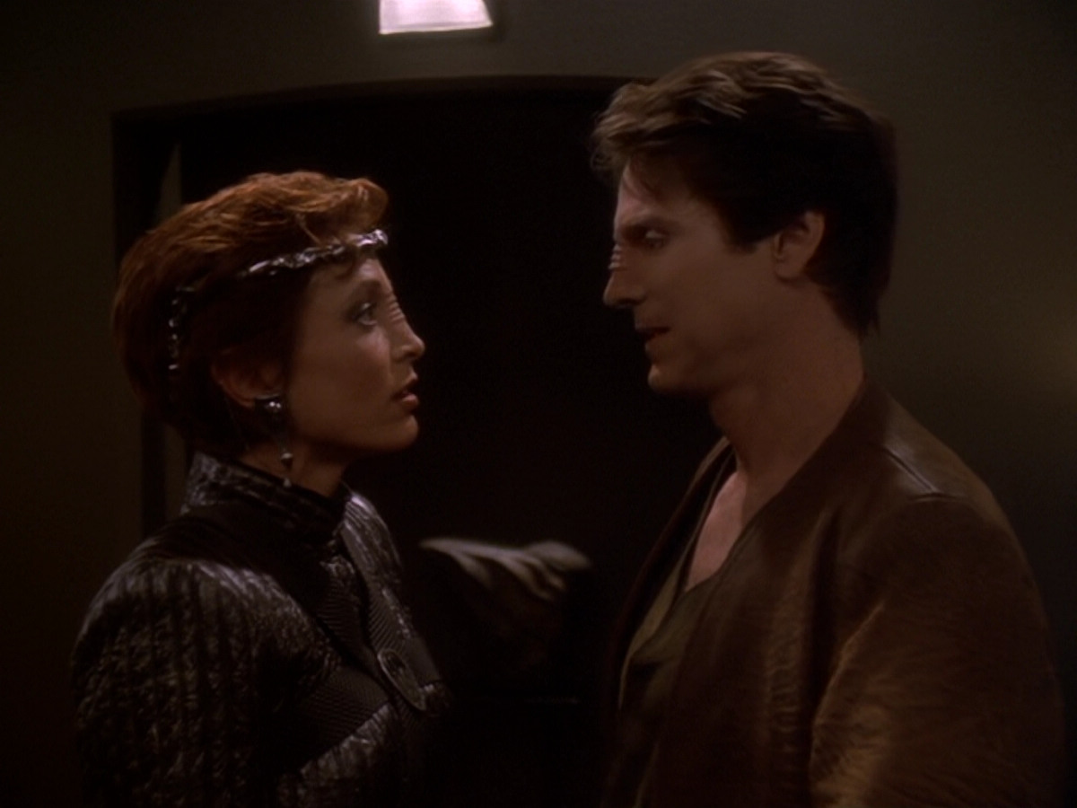 extant_StarTrek_DS9_6x08-Resurrection_02486.jpg