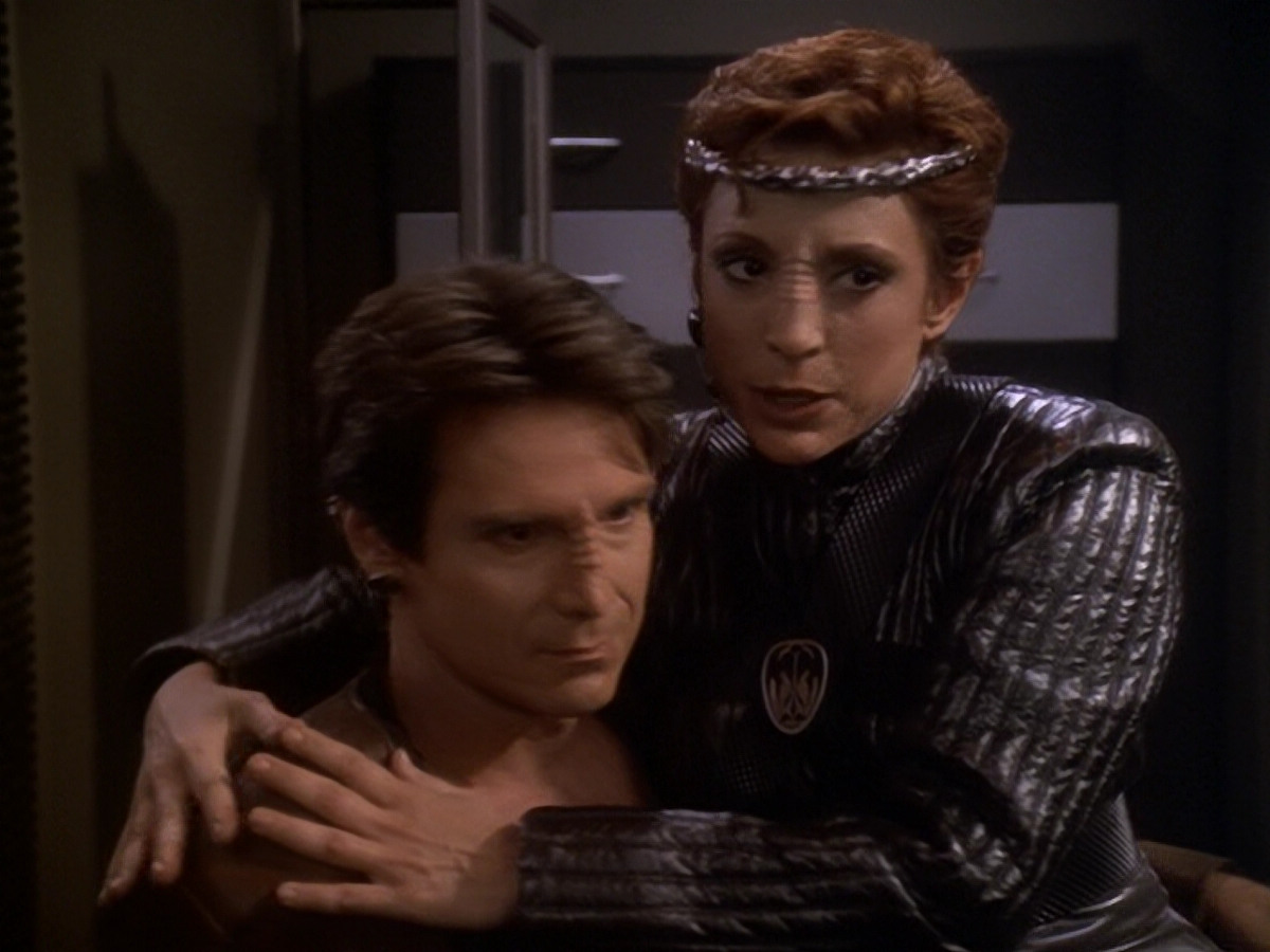 extant_StarTrek_DS9_6x08-Resurrection_02564.jpg