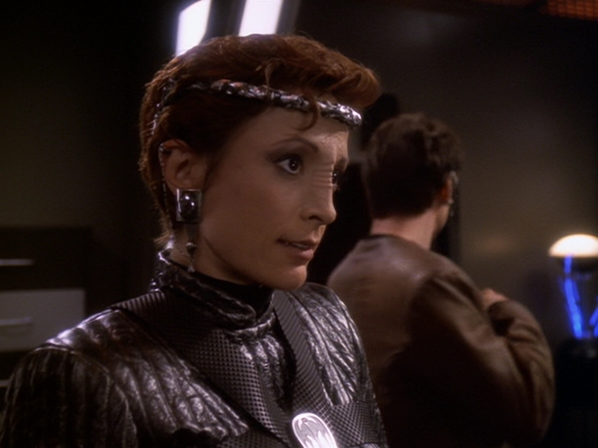 extant_StarTrek_DS9_6x08-Resurrection_02661.jpg