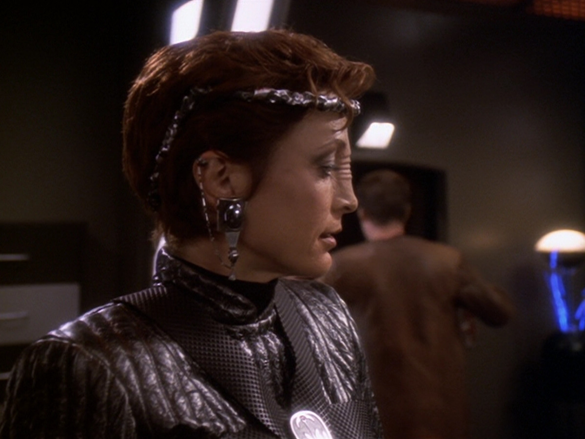 extant_StarTrek_DS9_6x08-Resurrection_02664.jpg
