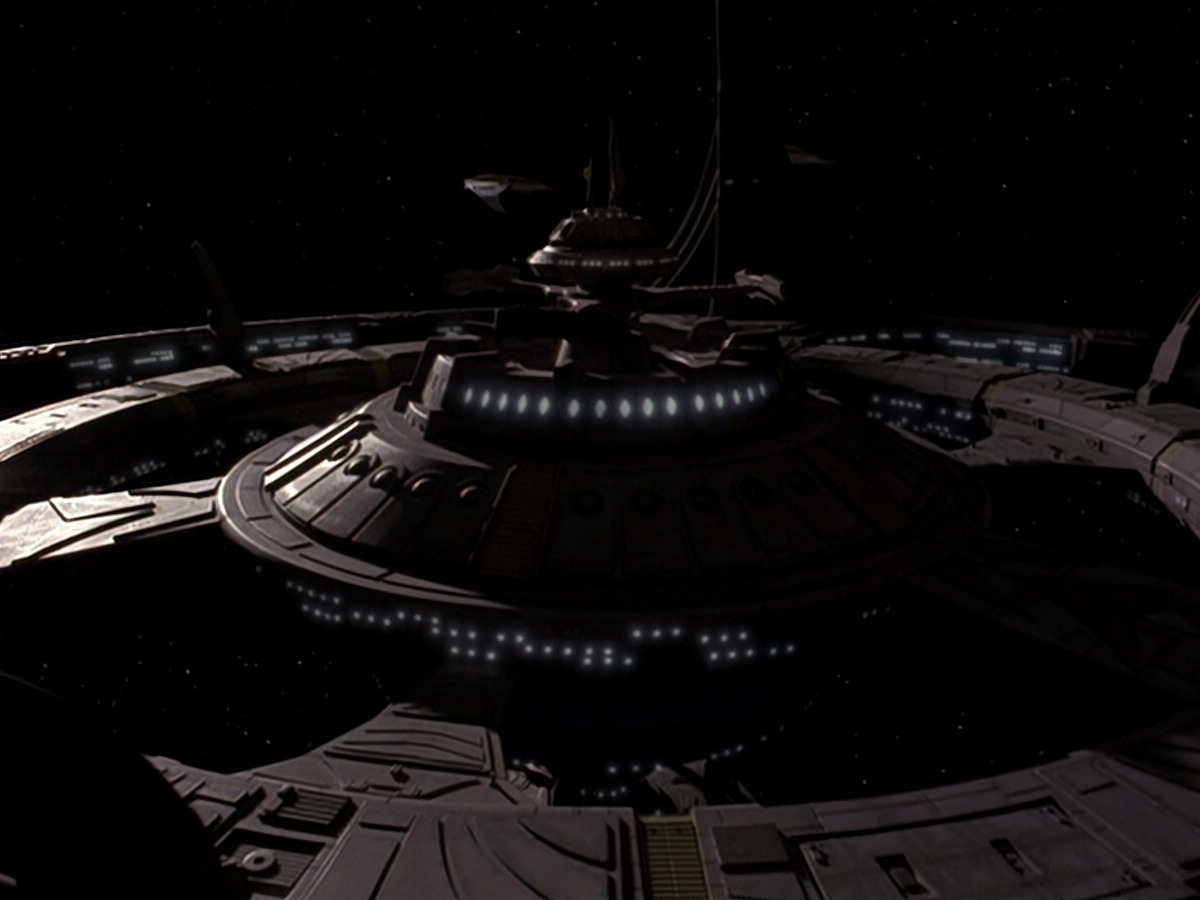 extant_StarTrek_DS9_6x08-Resurrection_02676.jpg