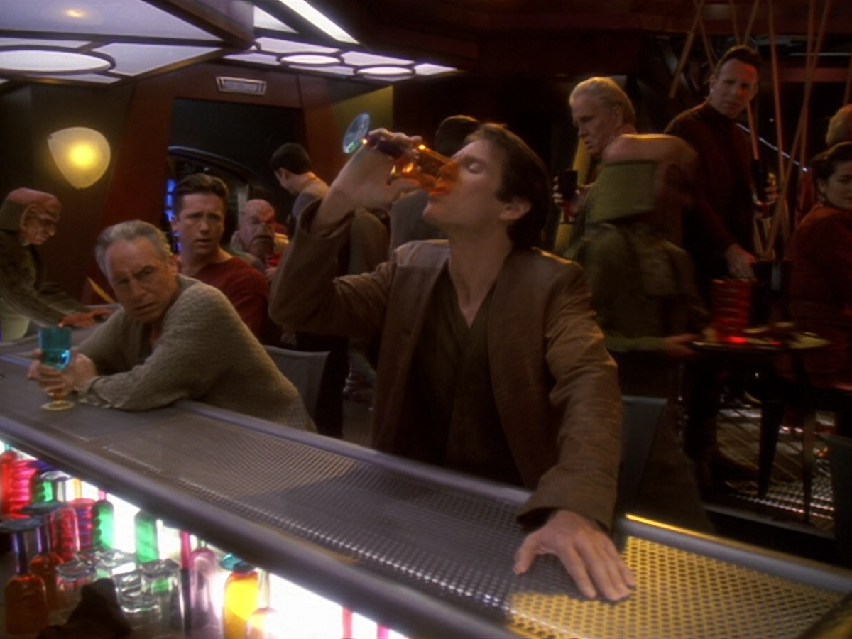extant_StarTrek_DS9_6x08-Resurrection_02678.jpg