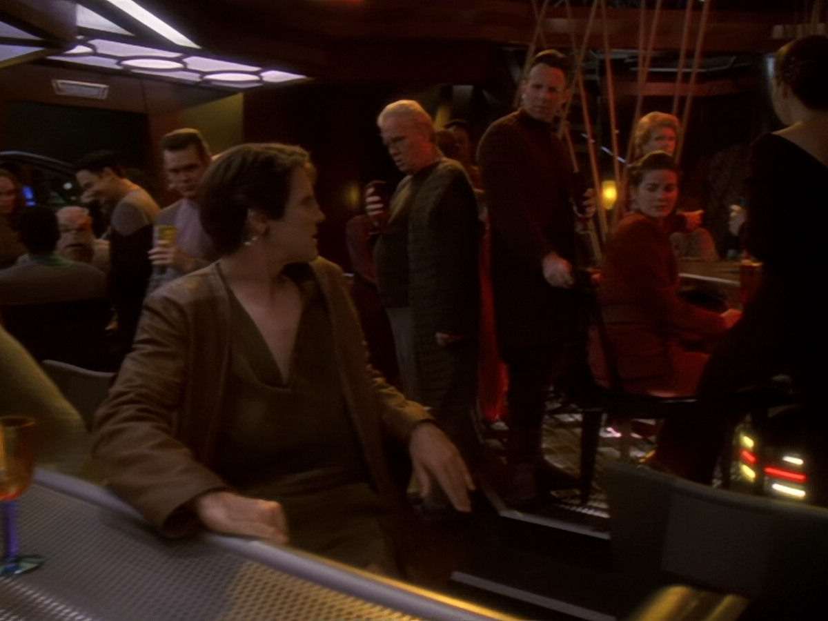 extant_StarTrek_DS9_6x08-Resurrection_02700.jpg
