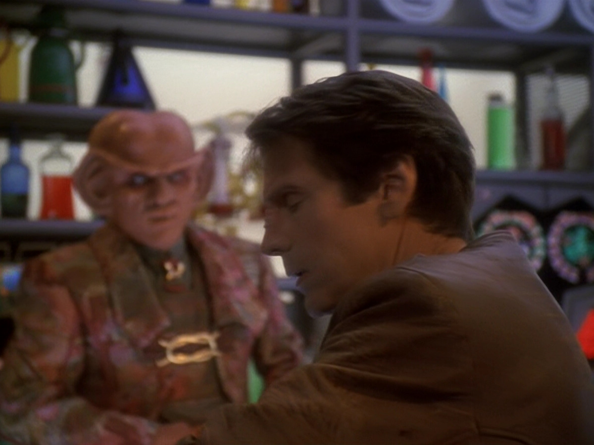 extant_StarTrek_DS9_6x08-Resurrection_02711.jpg
