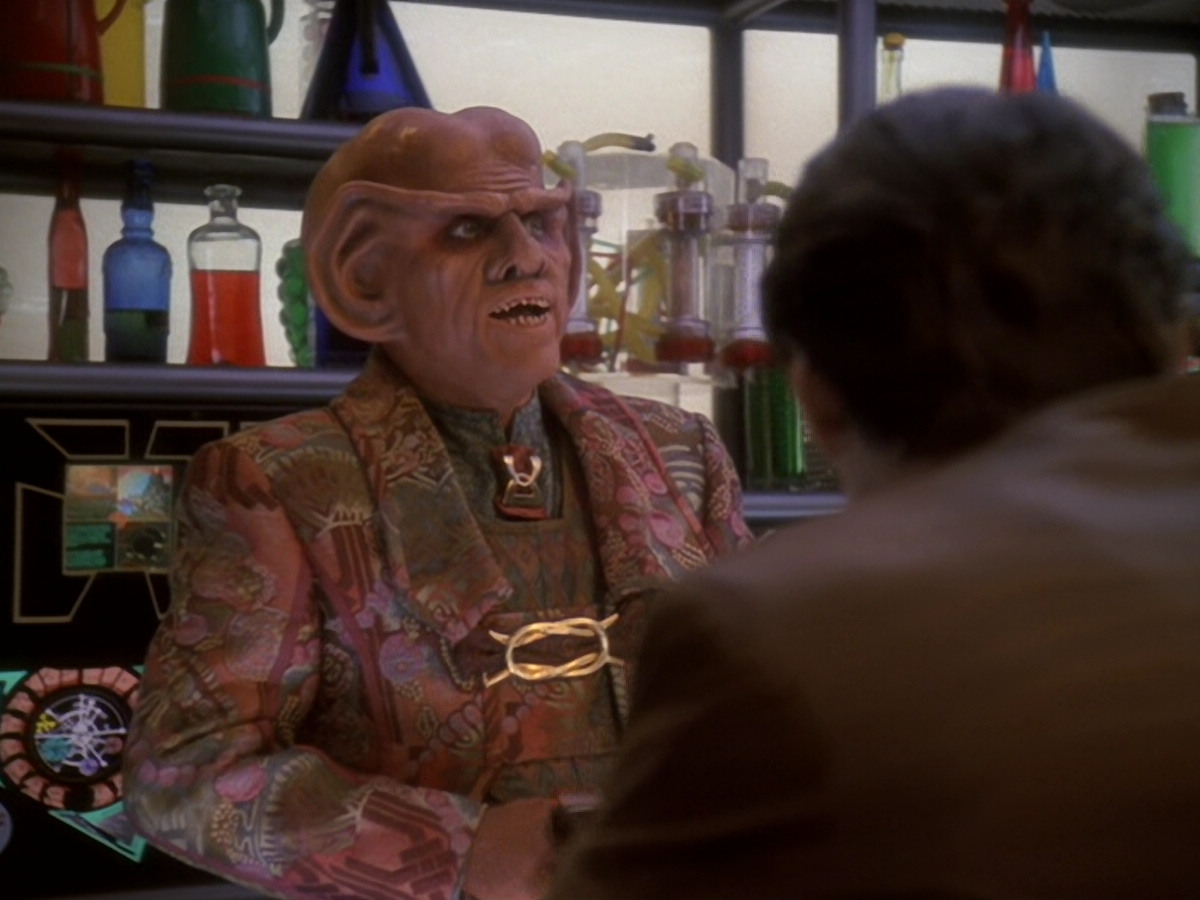 extant_StarTrek_DS9_6x08-Resurrection_02713.jpg
