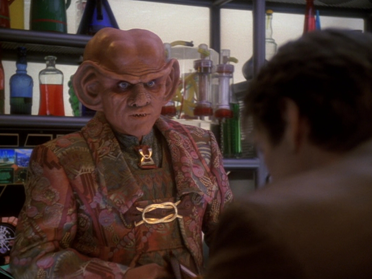 extant_StarTrek_DS9_6x08-Resurrection_02718.jpg