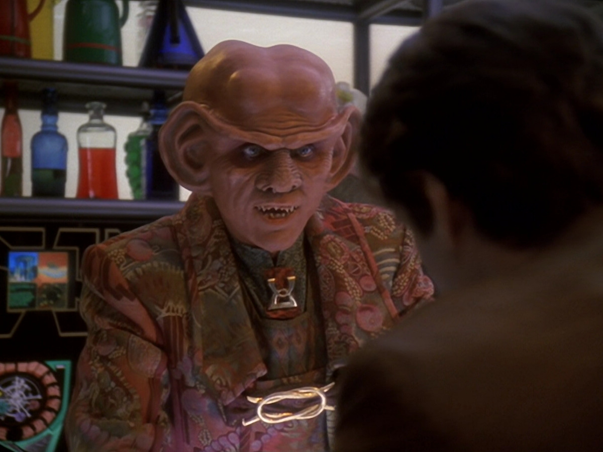 extant_StarTrek_DS9_6x08-Resurrection_02732.jpg