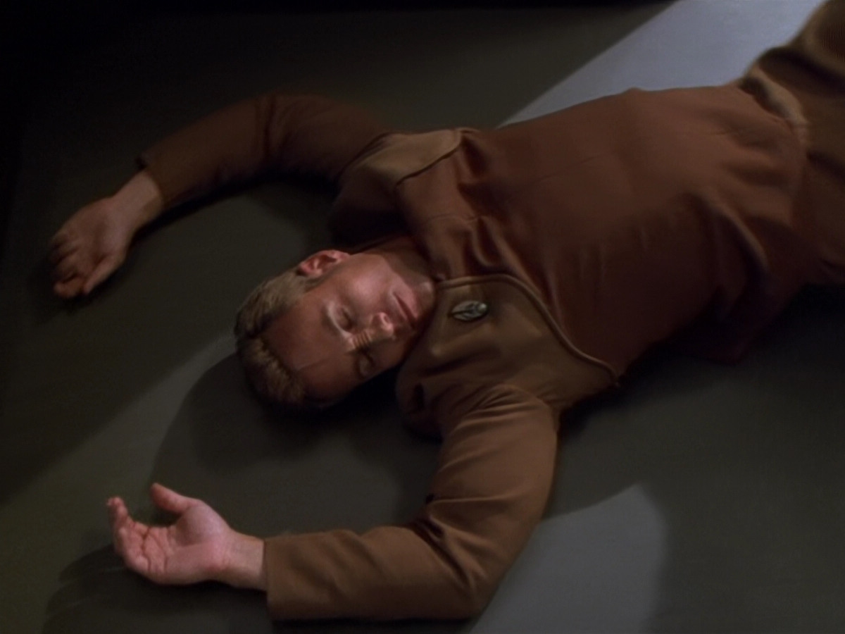 extant_StarTrek_DS9_6x08-Resurrection_03321.jpg