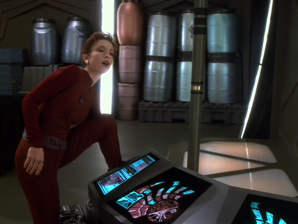 extant_StarTrek_DS9_6x08-Resurrection_03334.jpg