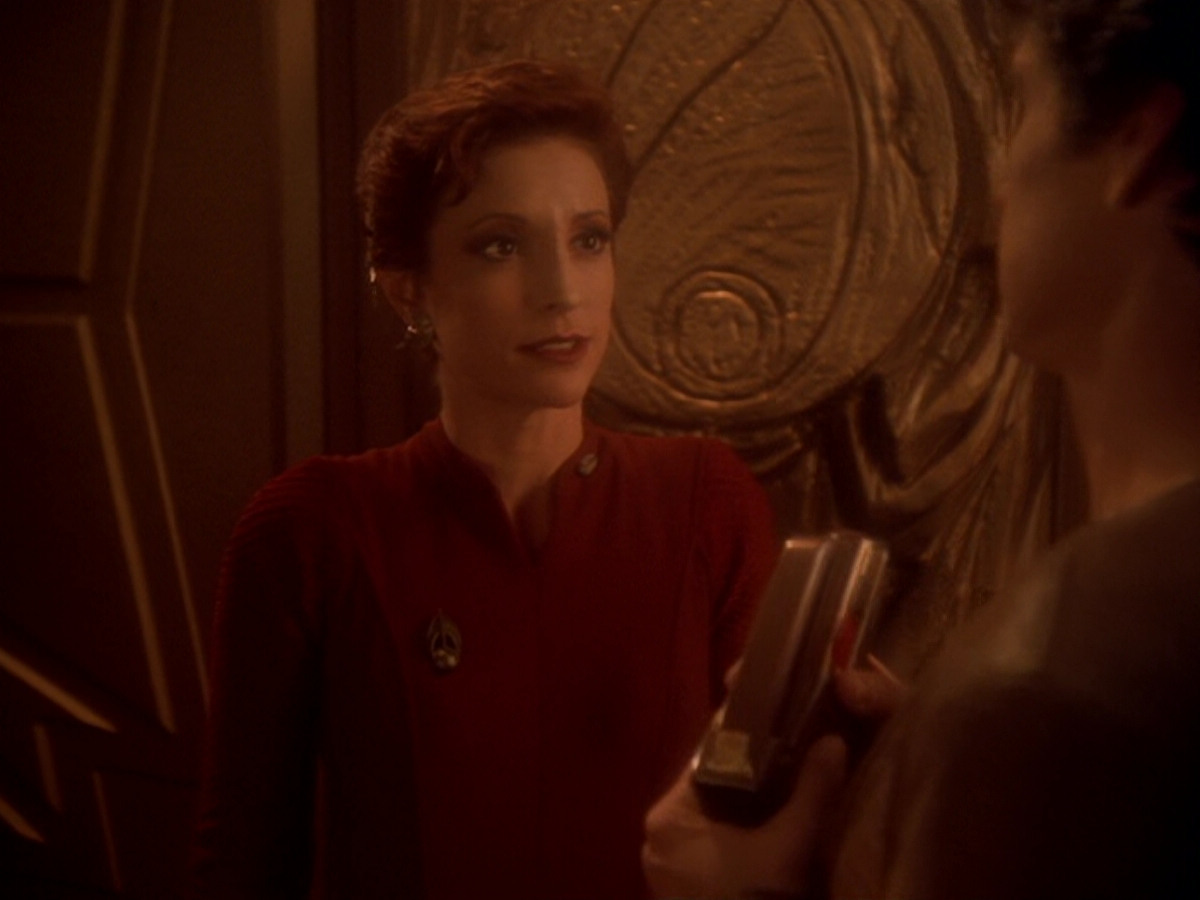 extant_StarTrek_DS9_6x08-Resurrection_03435.jpg