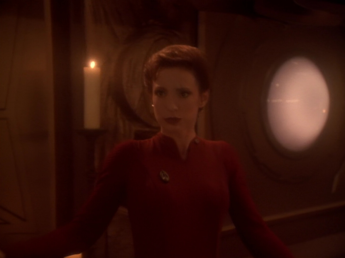 extant_StarTrek_DS9_6x08-Resurrection_03593.jpg