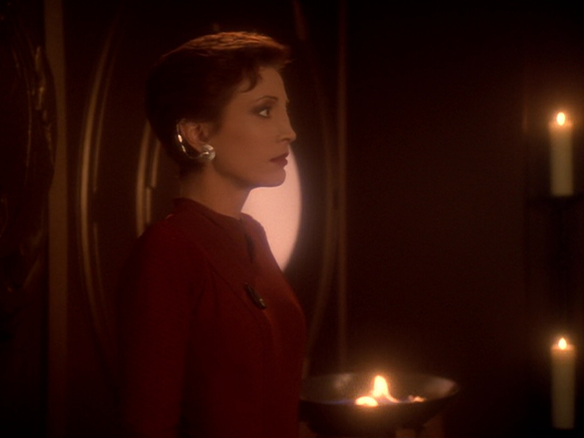 extant_StarTrek_DS9_6x08-Resurrection_03598.jpg