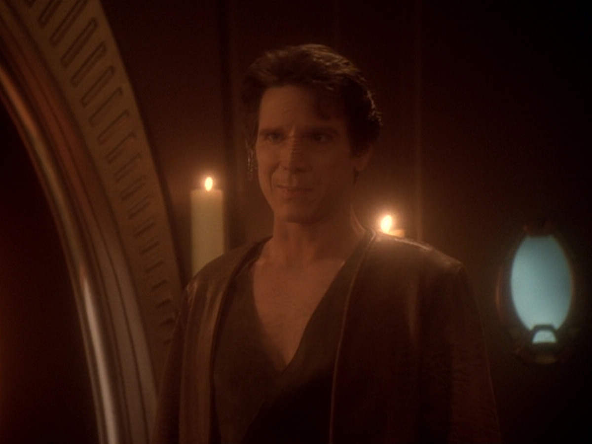 extant_StarTrek_DS9_6x08-Resurrection_03611.jpg